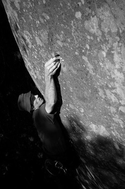 Přes díru, skály pod Barborkou ve Chřibech