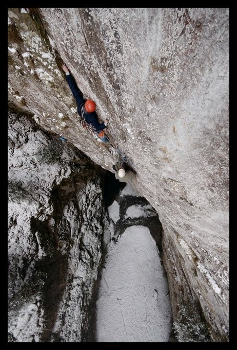 Z posledních délek cesty Příklepový strop v propasti Macocha