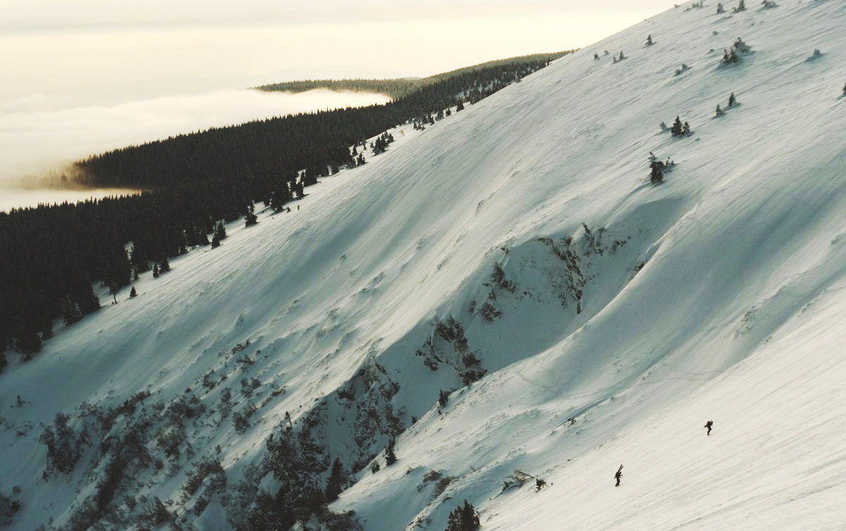 Jezdí se vlevo i vpravo od rokle