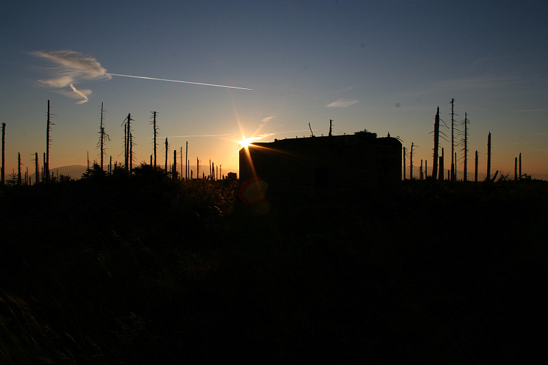 Ještě poslední obrázek a pak rychle zpátky do spacáku, stejně mám tak promrzlé ruce, že už pomalu neudržím foťák.