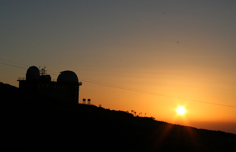 Vstáváme v pět ráno a tradááá do stěny