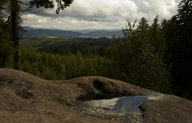 Horní Lačnovské skály