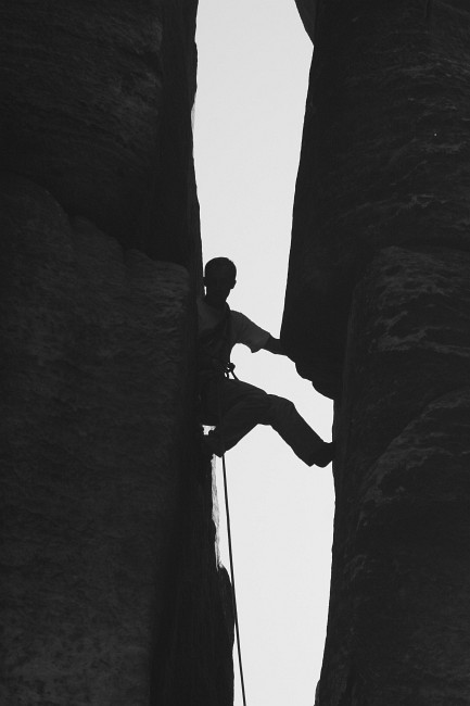 Právě tady, v komínu na Krále, zjištujeme, že bychom si mohli i v Ádru něco pořádného vylézt