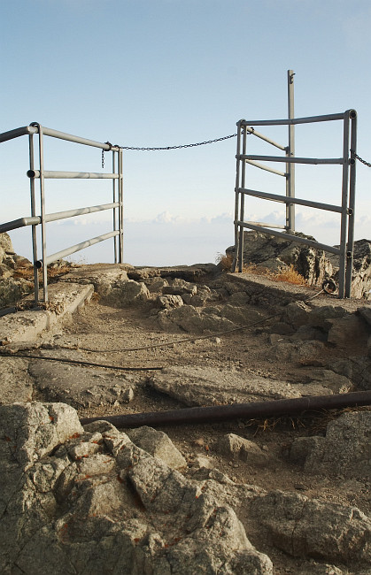Cesta do nebe uzavřená