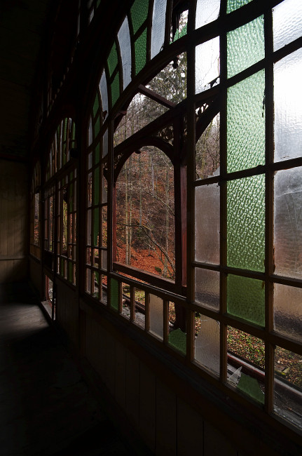 Tančírna v ústí Rakoveckého údolí mě zaujala v celé oblasti nejvíce