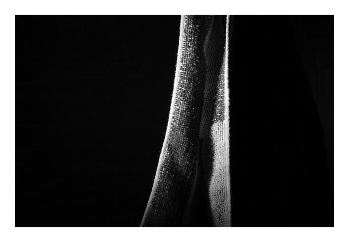 A na závěr první fotka s kompletním foto vybavením, které jsem právě dnes dosháněl. Foceno bleskem přes komínek s voštinami.