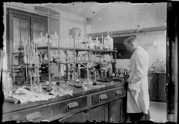 Praha, Laboratoř, 1938