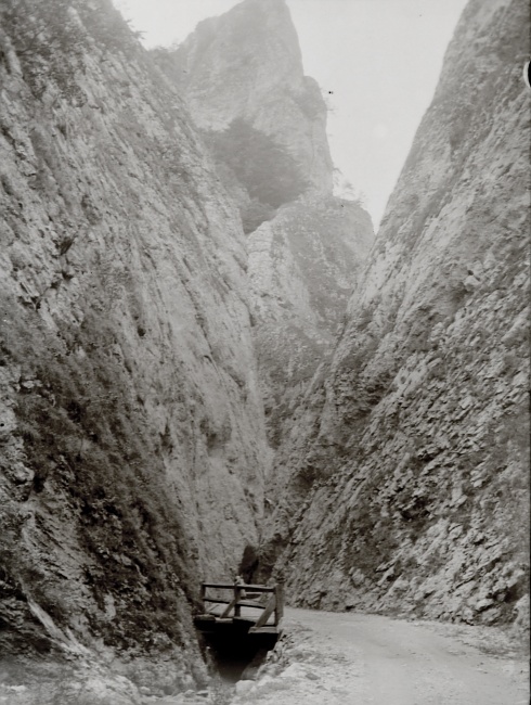 Slovensko, Manínská soutěska, Srpen 1935