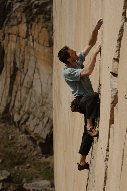 Lezení ve spárách