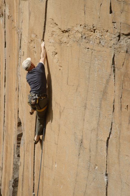 Lezení ve spárách