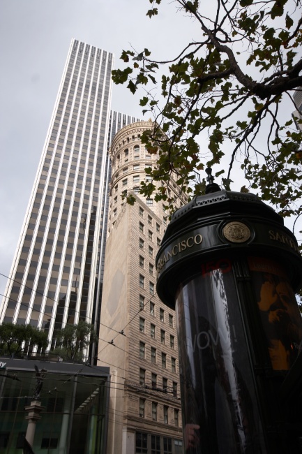 Tři věže, každá jiná