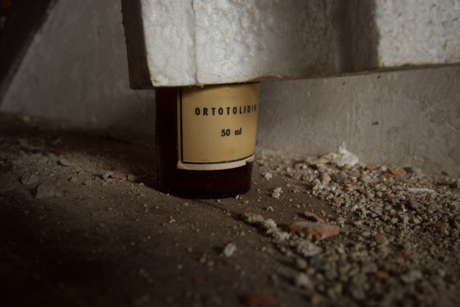 Zanecháno na místě