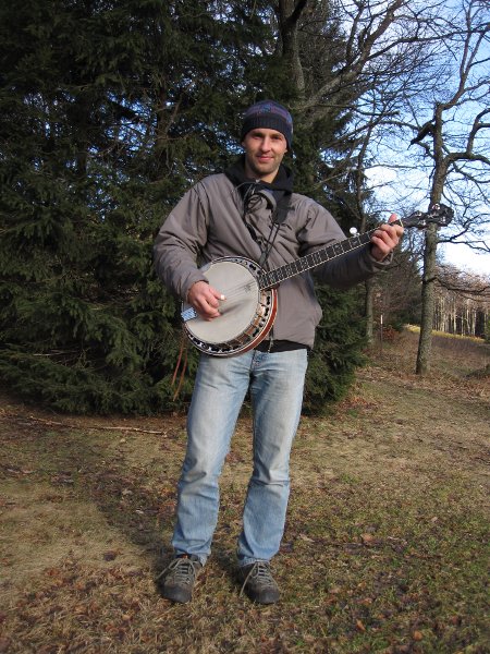 Rychle nějakou instrumentálku než zmrznou prsty.