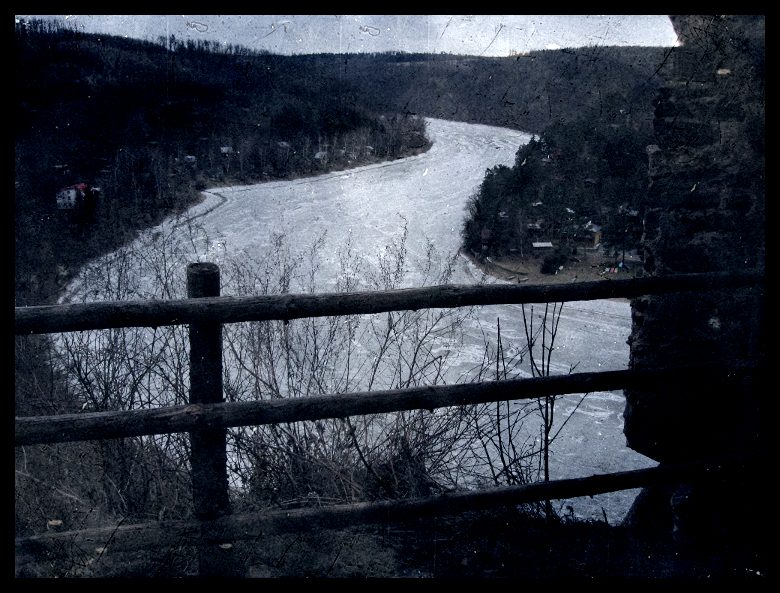 Vranovská přehrada z Cornštejna