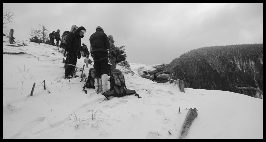 Klasické lokálkovské shromáždění na vrcholu
