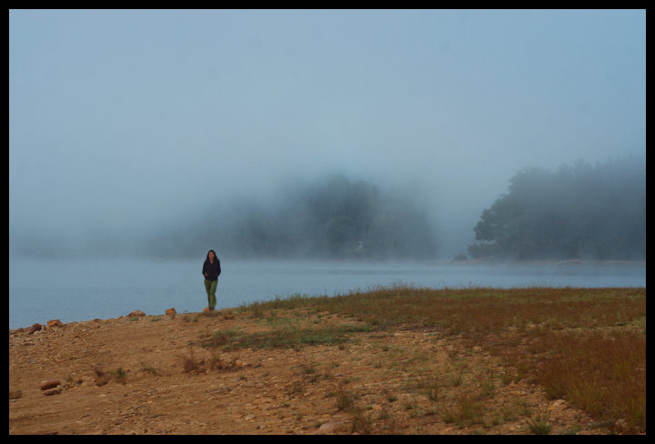 Zamlžené ráno v kempu u Rac de la Raviege