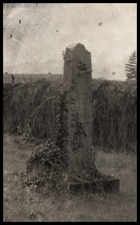 Z malého hřbitůvku