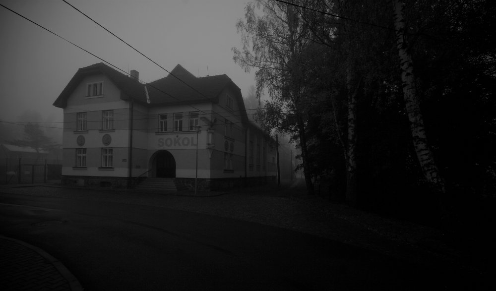 Svratka brzy ráno - místní Sokolovna