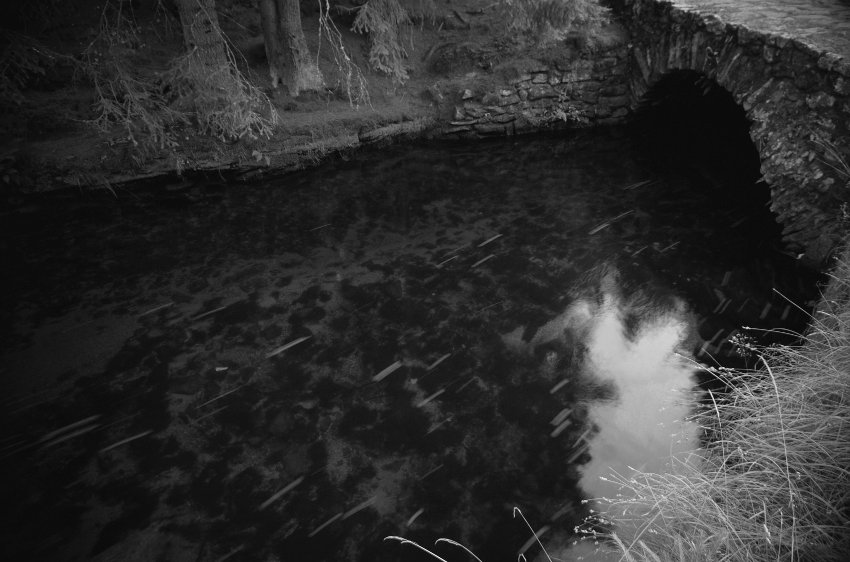 Vchinickotetovský kanál pro splavování dřeva v kopci nad naším bydlením