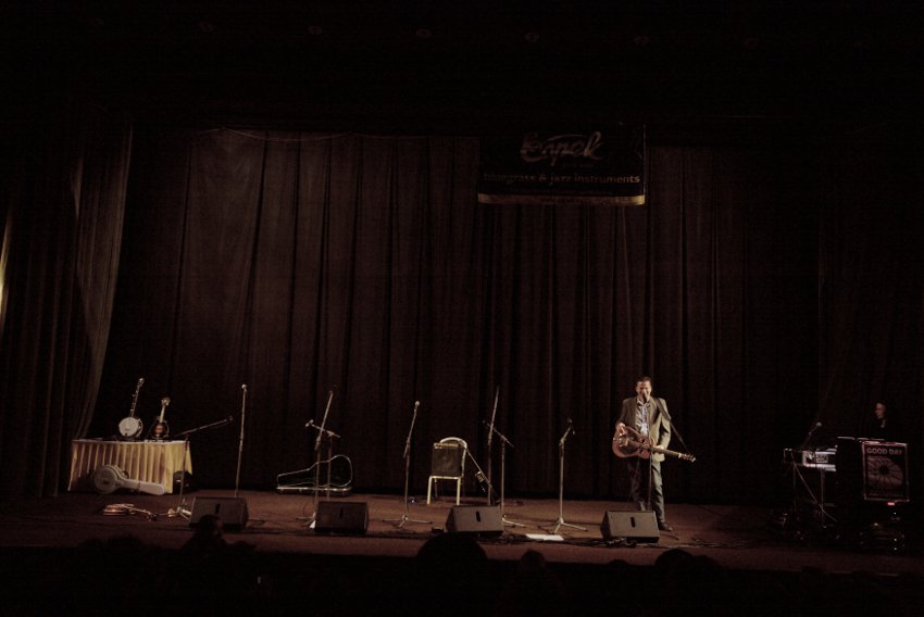 Byl jsem tady v Československu před dvadceti lety ... a teď budu hrát sám