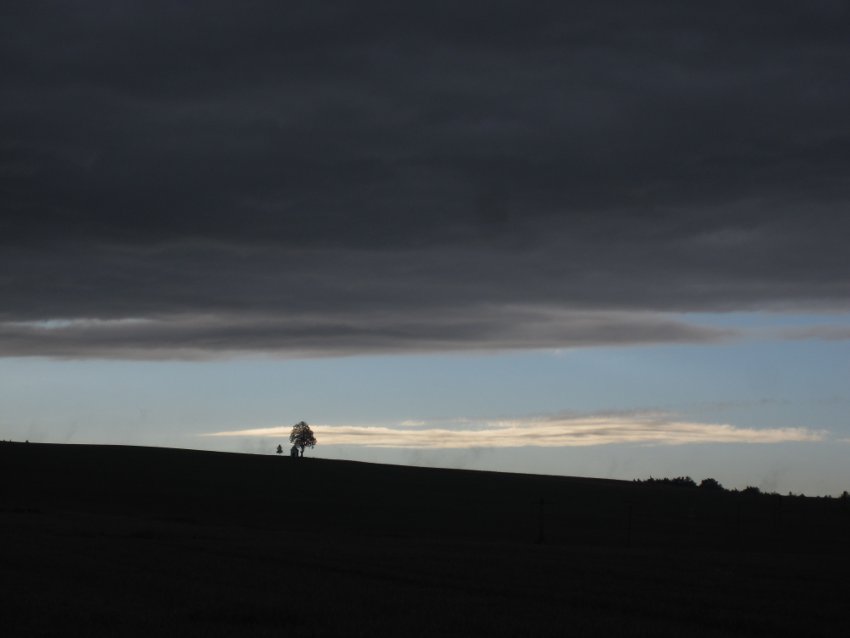 O něco později jsem kolem kapličky projížděl