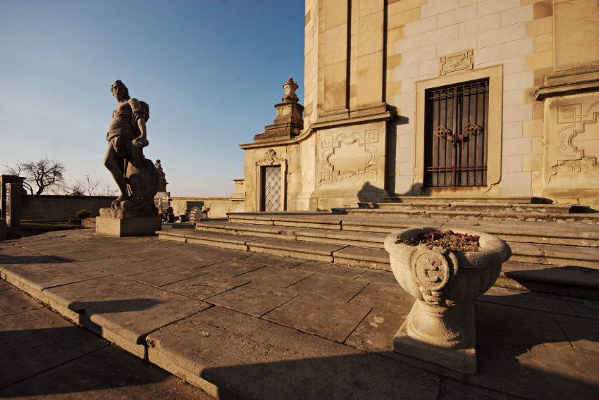 Barokní hřbitov ve Střílkách