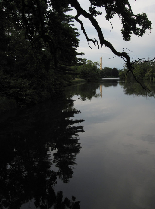 Takhle pozdě v Lednickém parku nepotkáte ani nohu