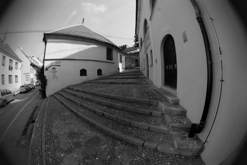 V bývalé židovské čtvrti (Husova ulice)