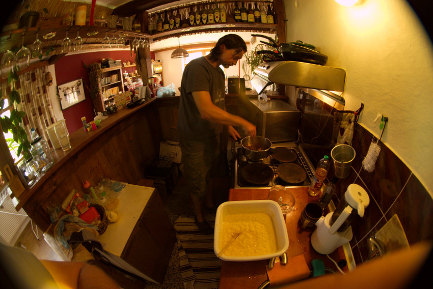 Mistr kuchař Lecho v akci - chystají se naše oblíbené bramborové placky