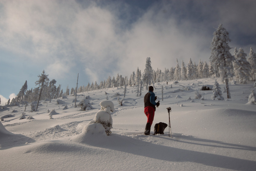 Po druhém sjezdu, pole závodníků se protrhalo