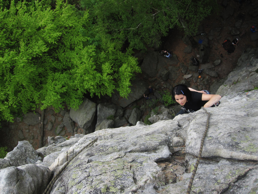 Pod sebou mám Maky, nad sebou bouřkové nebe