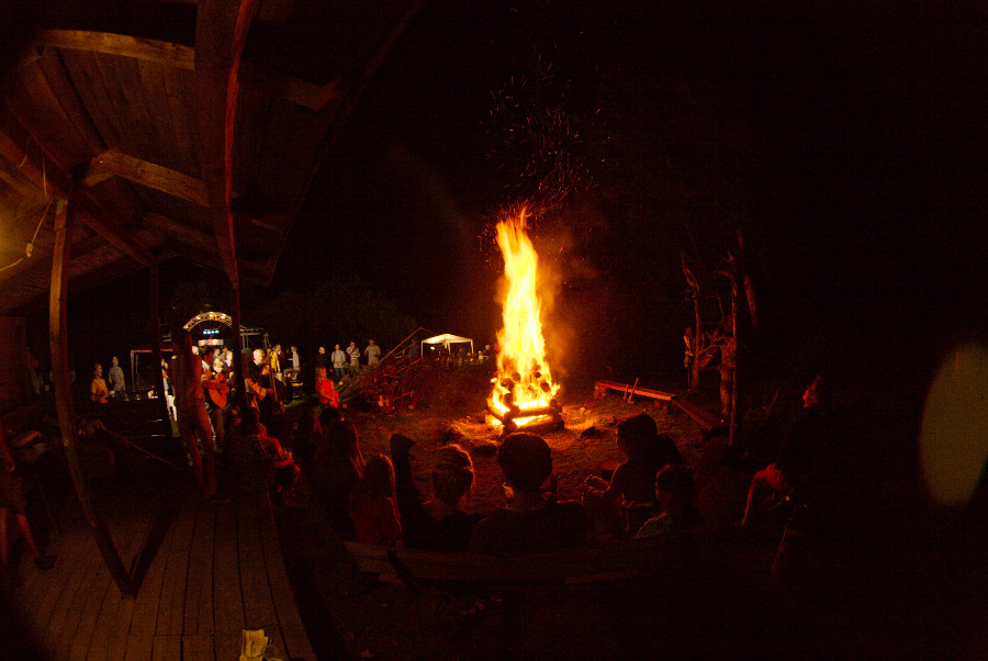 Velký oheň, zpívala se Vlajka