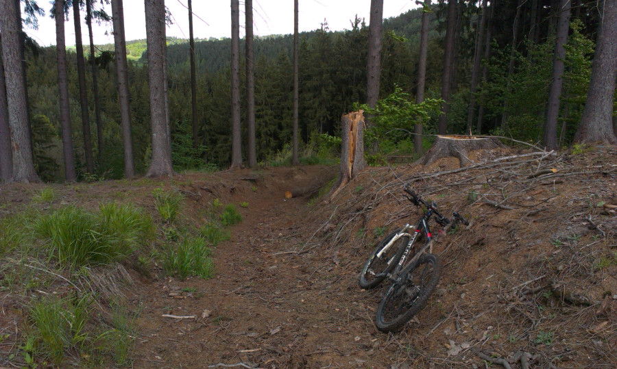 Parádní sjezd po modré ze Střítěže do Věžné