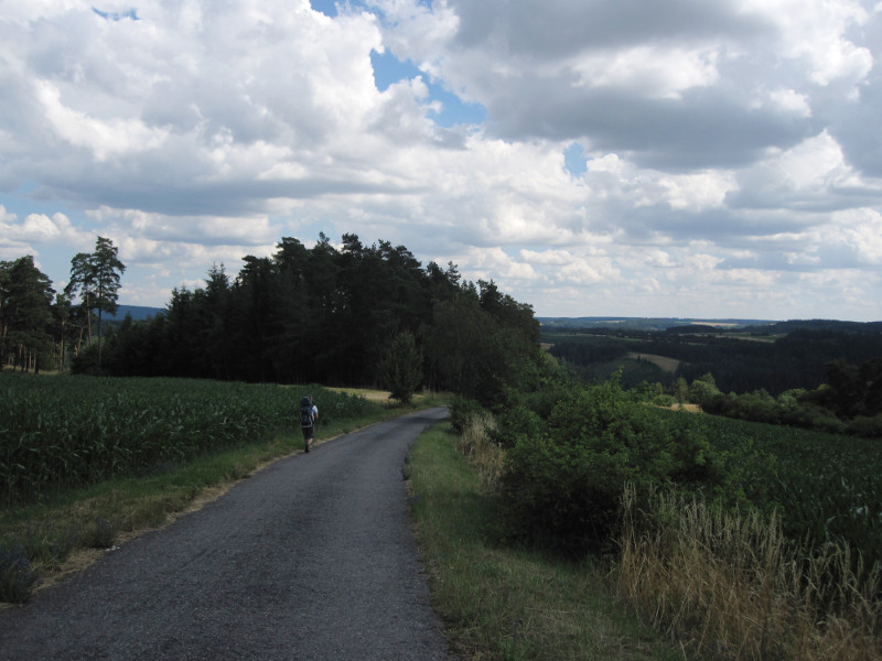 Klesání k Šafránkovu mlýnu - nedávno jsem tudy na kole šlapal na Pernštejn