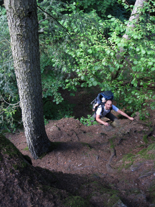 Tady už bychom s kočárem neprojeli