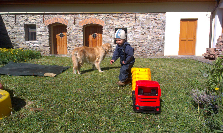 Výjezd do Újezda za Márou, Zdeňkou a Čendou