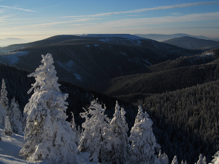 Výhled na horní nádrž a Kraličák