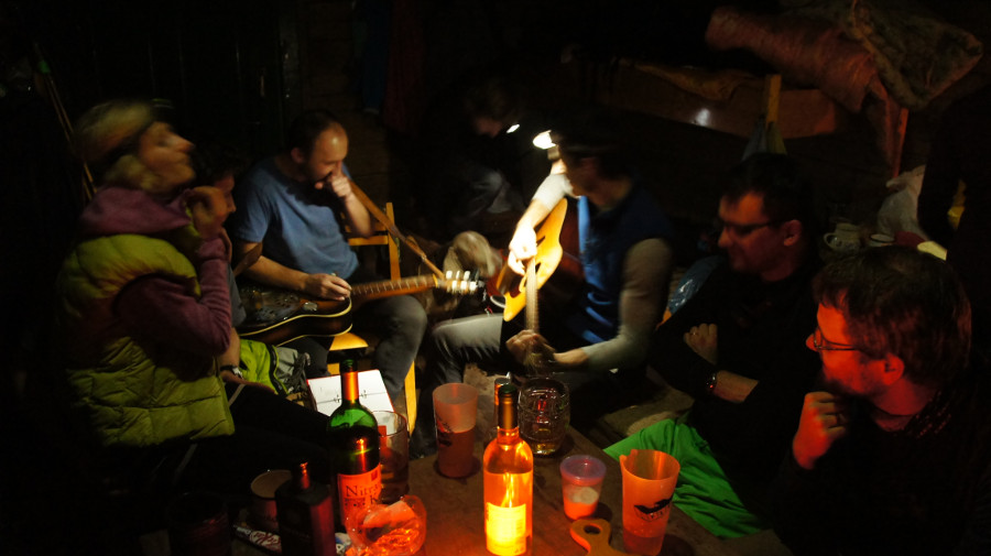 Hrajeme, hrajeme, pět hodin v kuse