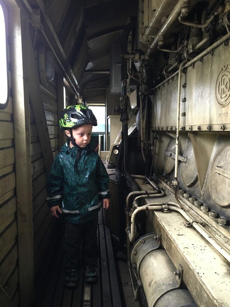 Dieslová lokomotiva zevnitř