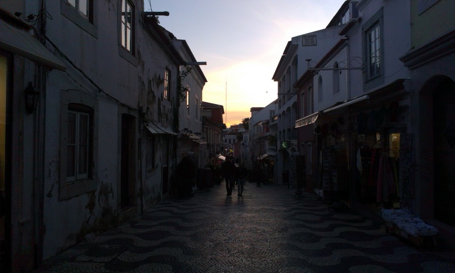 Cestou na nádraží v Cascais