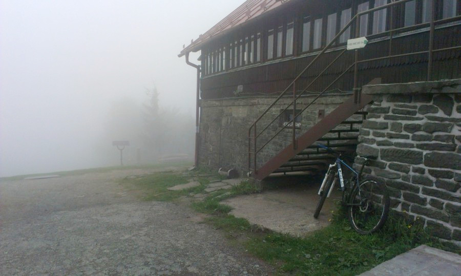 Hraniční hřeben - chata Javorový