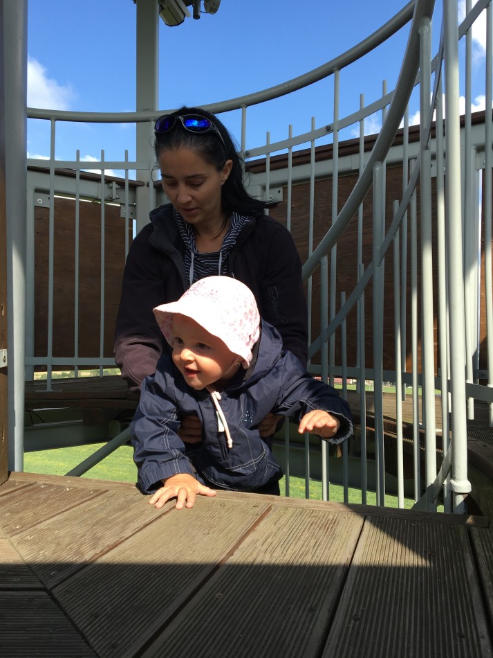 Áďa to zvládla sama nahoru i dolu