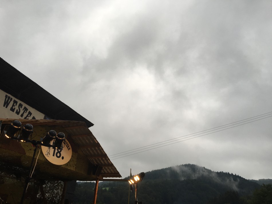 Pátek odpoledne - prší a prší