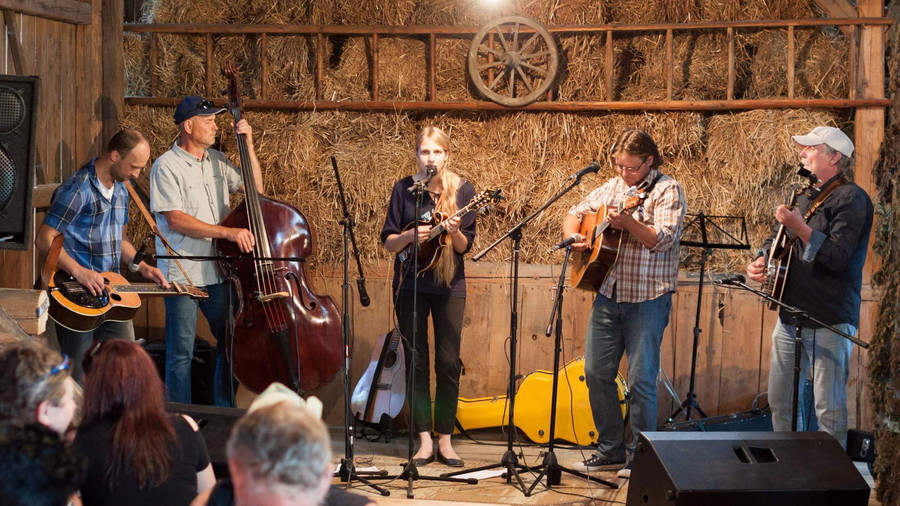 První hraní ve Stodole u Hranic