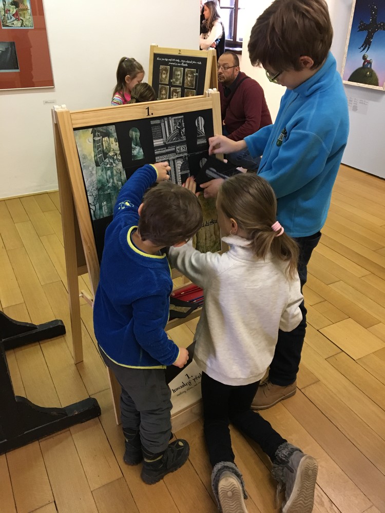 Matýsek se hned zapojil do řešení záhad a hlavolamů