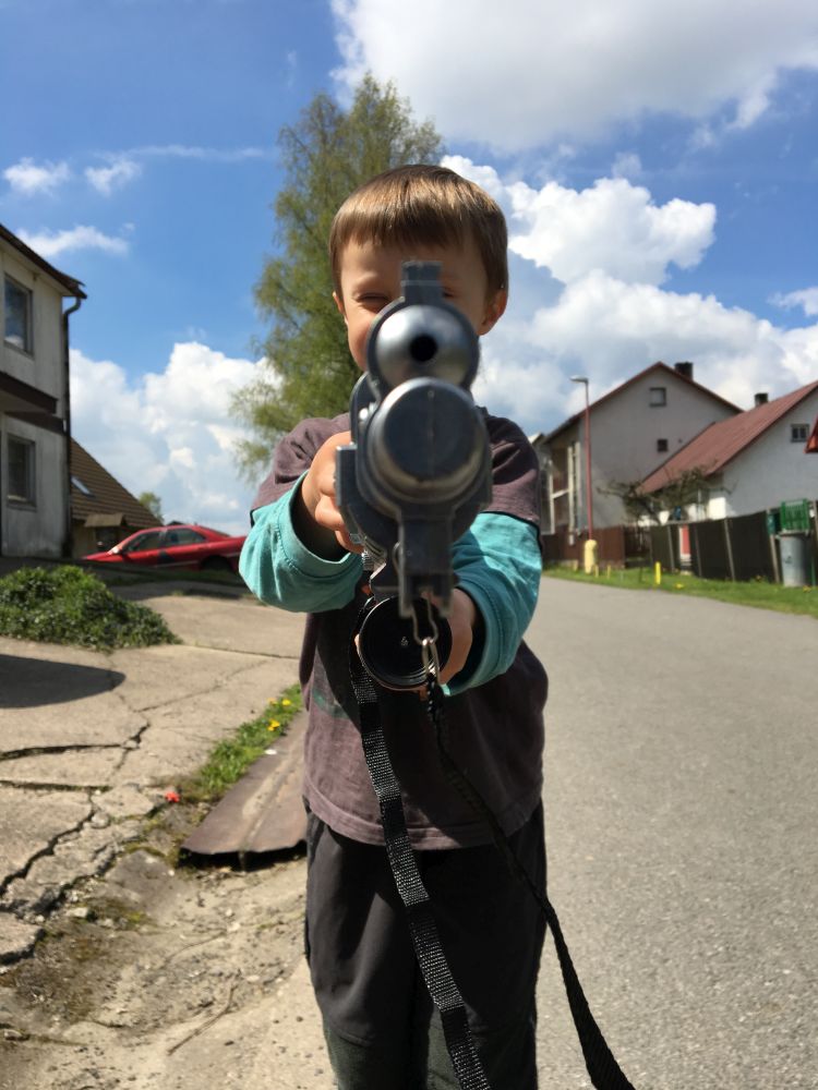 Matýsek konečně dostal velkou pušku