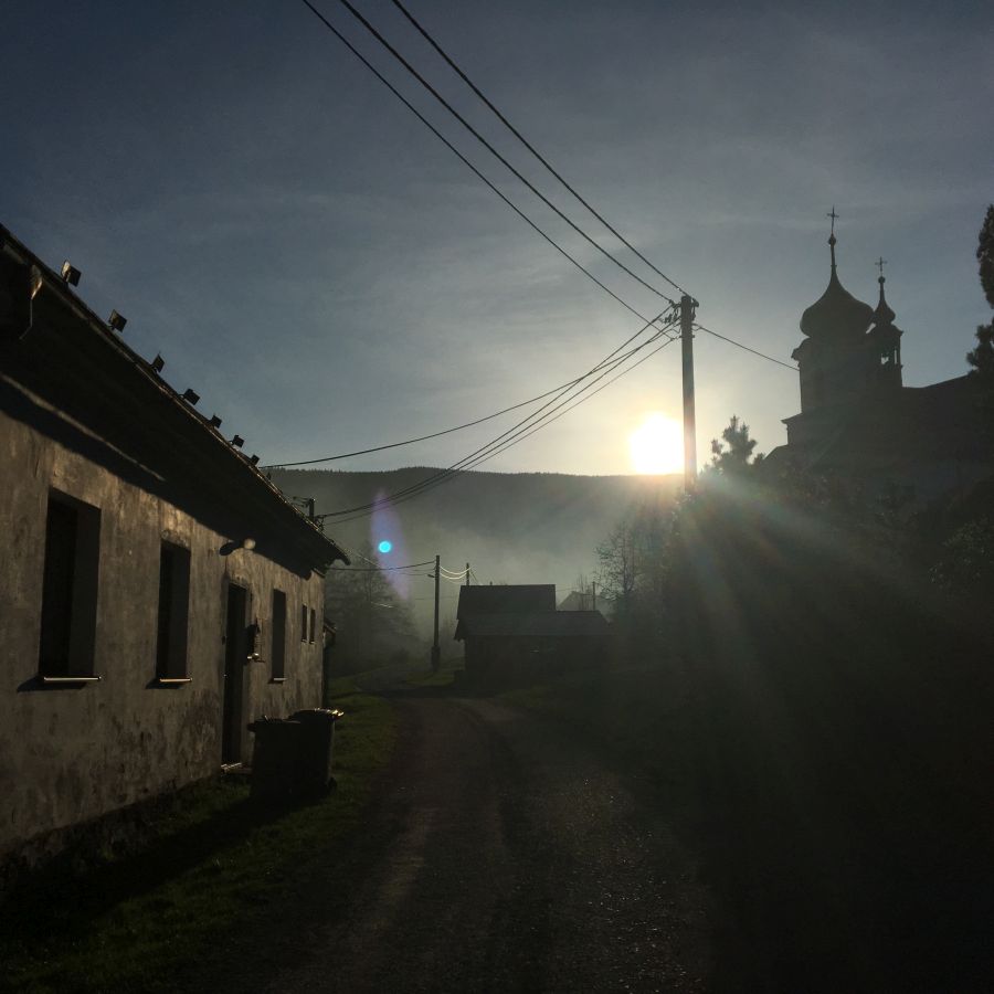 Večerní vycházka vesničkou