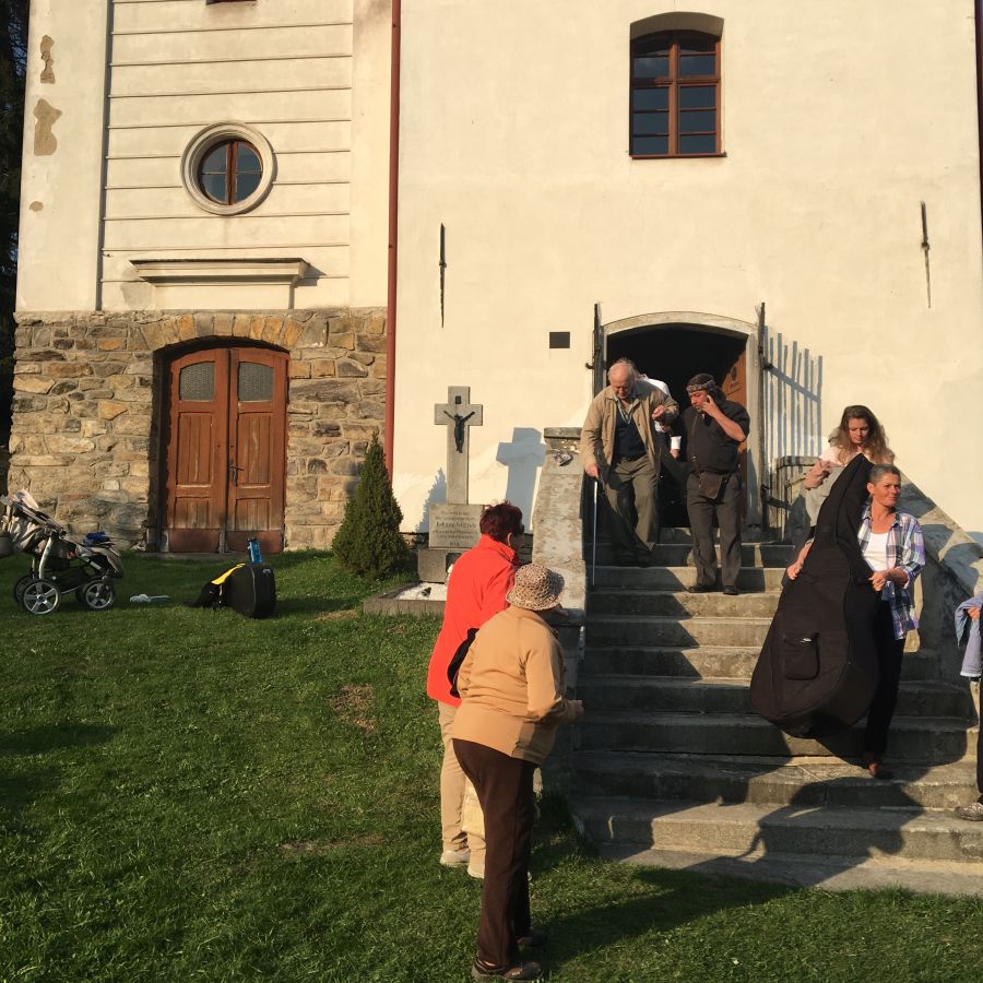 Přišli se podívat i místní