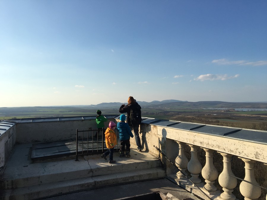 Paní potřebovala zavřít poklopy, tak nás pustila zadara nahoru