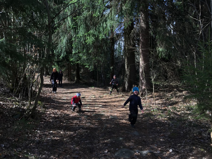 Starou cestou zpět k autu